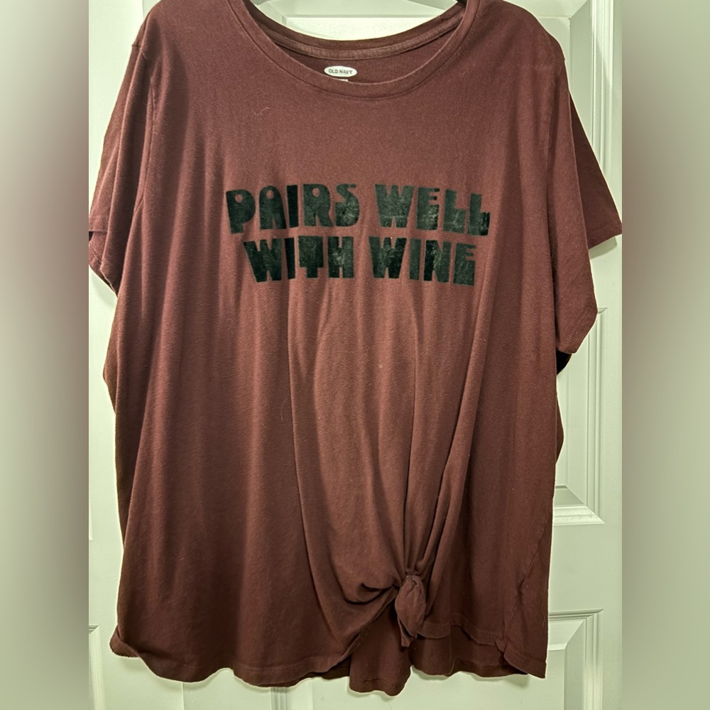 Old navy tshirt